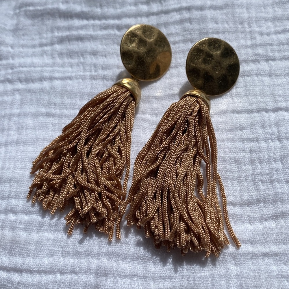 Francesca’s Collection Tan Tassel‎ Earrings Gold